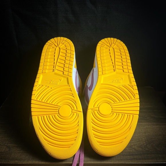 !Just In! Jordan Mids Brotherhood (10.5M) main image 6